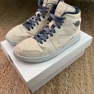 Women’s size 8 air Jordans